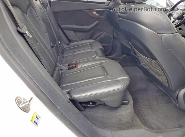 WA1FVAF1XLD026906 2020 AUDI Q8 Белый Вид задней части салона