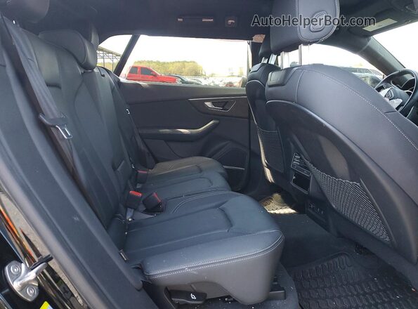 WA1FVBF17ND023034 2022 AUDI Q8 Black Вид задньої частини салону