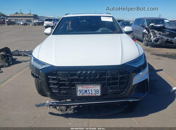 WA1FVBF19PD011034 2023 AUDI Q8 White Vista interior trasera