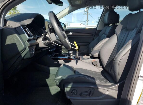 WA1GAAFY6R2010056 2024 AUDI Q5 White წინა სალონის ხედი