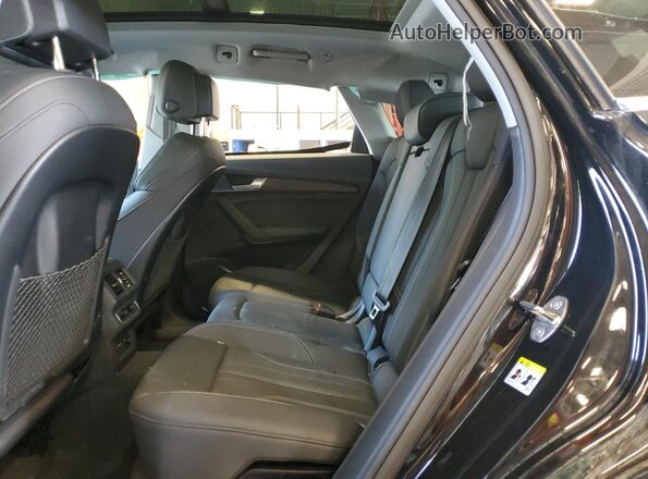 WA1GAAFY7R2051733 2024 AUDI Q5 Черный Вид задней части салона