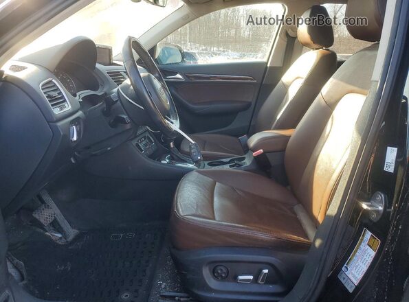 WA1GFCFS0GR003164 2016 AUDI Q3 Черный Вид салона спереди
