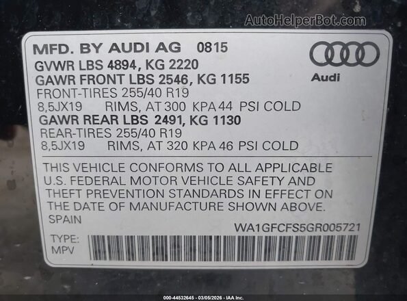 WA1GFCFS5GR005721 2016 AUDI Q3 Black ძრავის განყოფილების ხედი