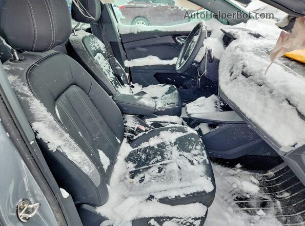 WA1GUAFZ6SP042692 2025 AUDI Q4 Gray 