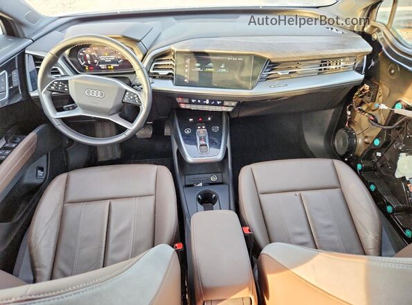 WA1H2BFZXNP048080 2022 AUDI Q4 Tan წინა პანელის ხედი
