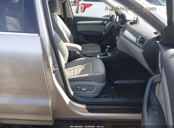 WA1JCCFS6HR000740 2017 AUDI Q3 Tan Widok wnętrza z przodu