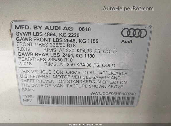 WA1JCCFS6HR000740 2017 AUDI Q3 Tan Widok komory silnika