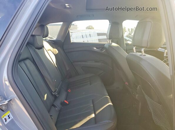 WA1K2BFZ3PP059205 2023 AUDI Q4 Gray უკანა სავარძლების ხედი