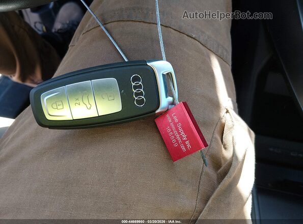 WA1L2BFZ7PP035705 2023 AUDI Q4 Black Вид панелі приладів