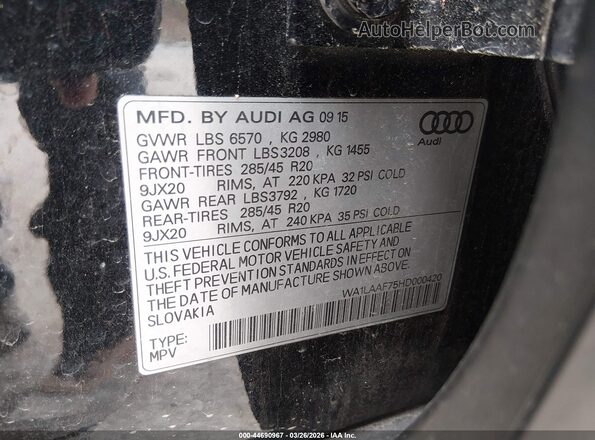 WA1LAAF75HD000420 2017 AUDI Q7 Black ძრავის განყოფილების ხედი