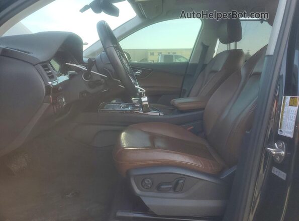 WA1LAAF75HD032378 2017 AUDI Q7 Черный Вид салона спереди