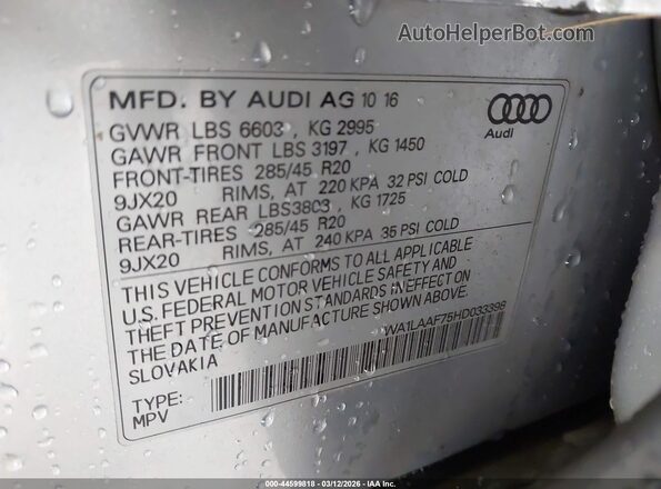 WA1LAAF75HD033398 2017 AUDI Q7 Silver Vista del compartimento del motor