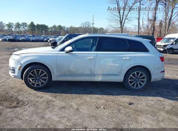 WA1LAAF78HD053547 2017 AUDI Q7 Yellow სალონის 360-გრადუსიანი ხედი