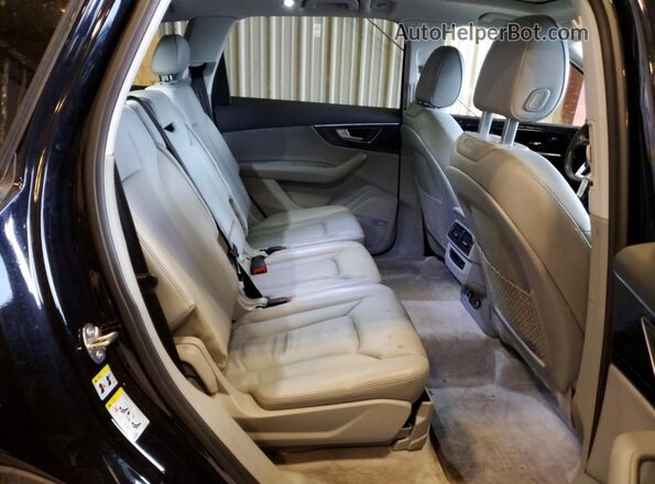 WA1LAAF79KD007474 2019 AUDI Q7 Black 