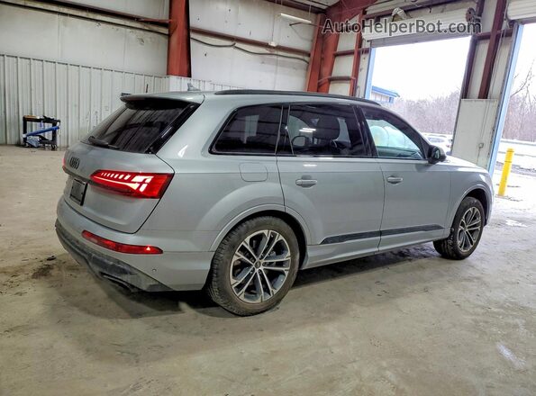 WA1LCBF7XSD015048 2025 AUDI Q7 Silver Trasero derecho