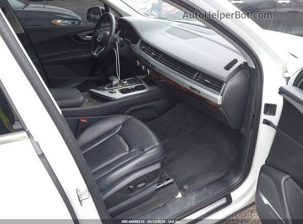 WA1LHAF77KD027623 2019 AUDI Q7 White 