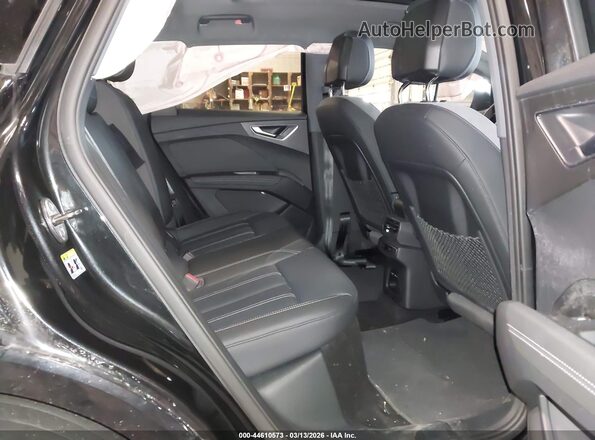 WA1LUBFZ4RP066374 2024 AUDI Q4 Black 