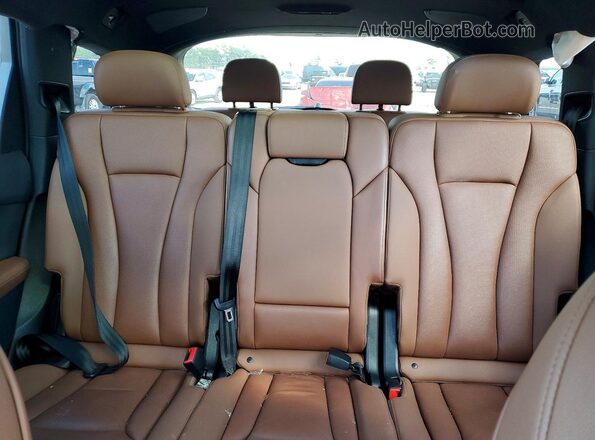WA1LXAF71MD039367 2021 AUDI Q7 White Rear seats view