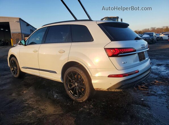WA1LXAF74MD013636 2021 AUDI Q7 White 