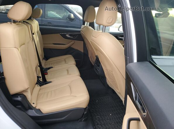 WA1LXAF74MD040268 2021 AUDI Q7 Белый Вид задней части салона