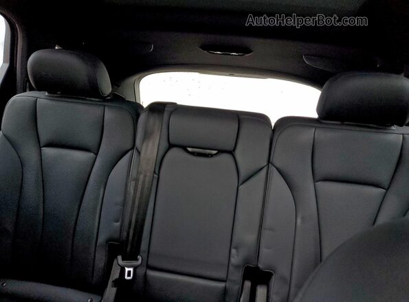 WA1LXAF7XMD026620 2021 AUDI Q7 Black Widok tylnych siedzeń