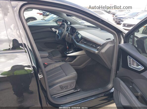 WA1MUBFZ7SP061857 2025 AUDI Q4 Black 