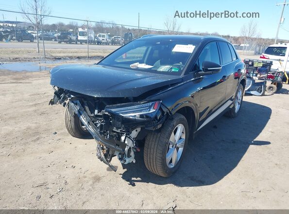 WA1MUBFZ8RP046049 2024 AUDI Q4 Black წინა მარცხენა ხედი სამი მეოთხედიდან