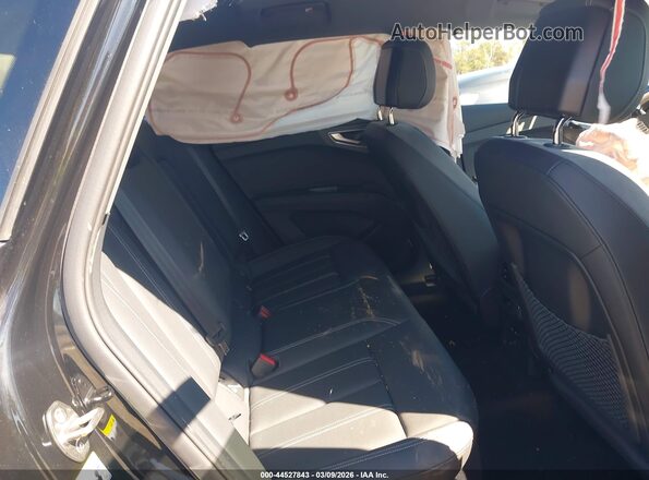 WA1MUBFZ8RP046049 2024 AUDI Q4 Black VIN კოდის სტიკერის ხედი