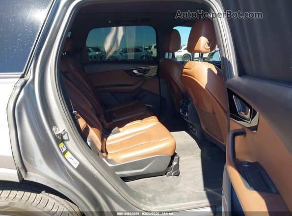 WA1VAAF72JD010305 2018 AUDI Q7 Gray Вид наклейки з VIN-кодом
