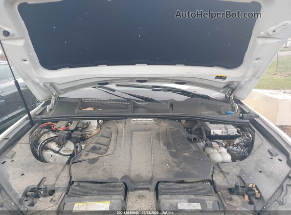 WA1VAAF72KD014839 2019 AUDI Q7 White Widok z tyłu