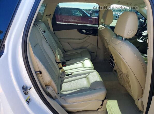 WA1VAAF73KD046960 2019 AUDI Q7 White 