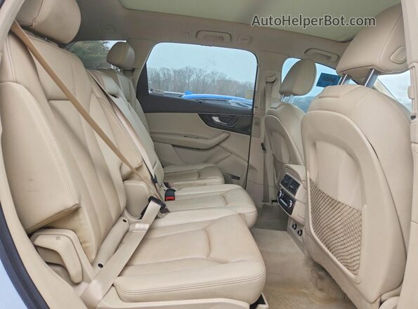 WA1VAAF78KD010567 2019 AUDI Q7 White 