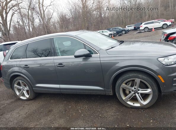WA1VAAF79KD025112 2019 AUDI Q7 Gray Widok wnętrza z tyłu