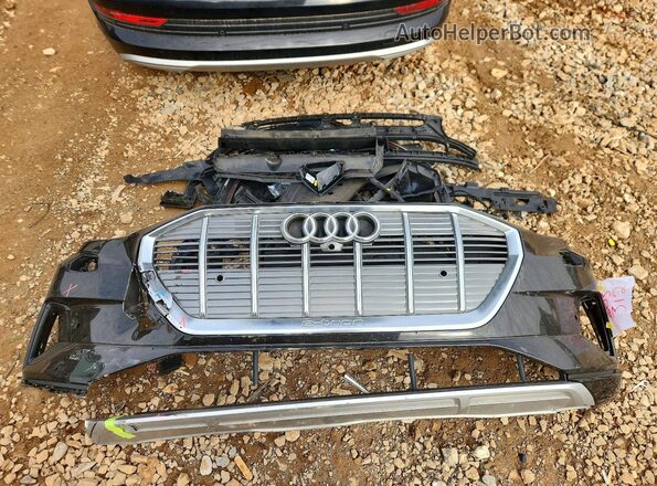 WA1VAAGE0KB009843 2019 AUDI E-TRON Black 