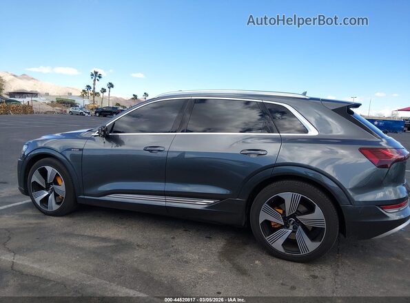 WA1VAAGE3KB008377 2019 AUDI E-TRON Серый Панорамный вид салона 360°
