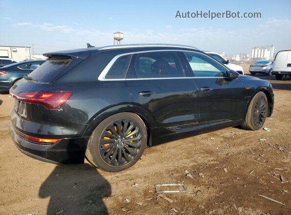 WA1VABGE9KB017011 2019 AUDI E-TRON Черный 