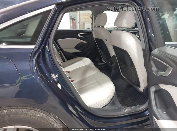WAU1BCFU4SN046024 2025 AUDI ALL Blue Вид наклейки з VIN-кодом