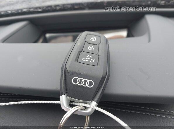 WAU35CFU3SN051392 2025 AUDI ALL Black Widok deski rozdzielczej