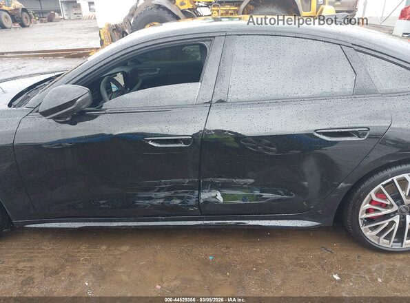 WAU35CFU3SN051392 2025 AUDI ALL Black Widok z przodu