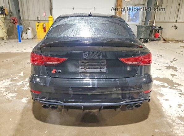 WAUB1GFF0J1078300 2018 AUDI S3 Black Widok z tyłu