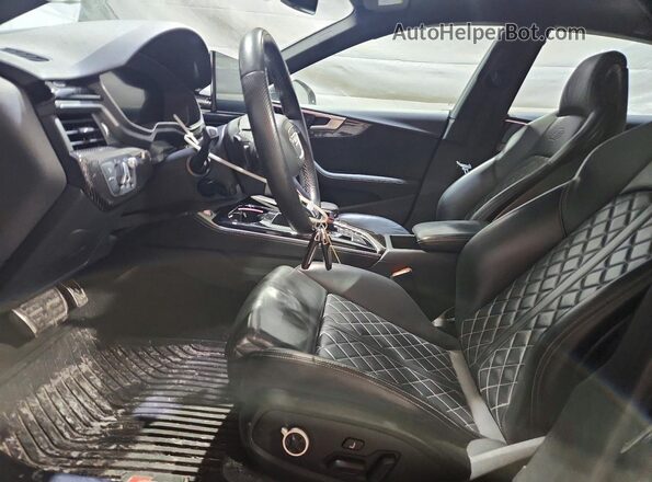 WAUB4CF50MA004418 2021 AUDI S5 Black Вид салону спереду