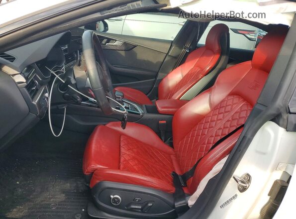 WAUB4CF52NA011646 2022 AUDI S5 White Widok wnętrza z przodu