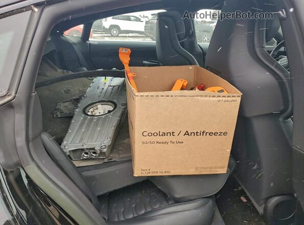 WAUCJBFW4P7000115 2023 AUDI E-TRON Черный Вид задних сидений