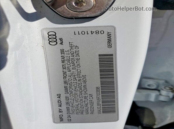 WAUEJBFW5R7003696 2024 AUDI E-TRON White Vista del compartimento del motor