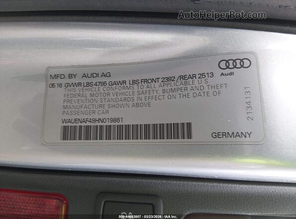 WAUENAF49HN019861 2017 AUDI OTHER Silver Vista del compartimento del motor