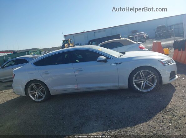 WAUENCF52JA054680 2018 AUDI OTHER White უკანა სალონის ხედი