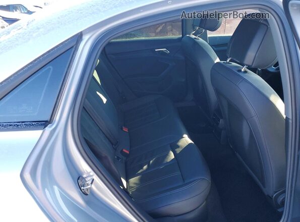 WAUGUCGY1NA044538 2022 AUDI OTHER Silver Հետևի նստատեղերի տեսք