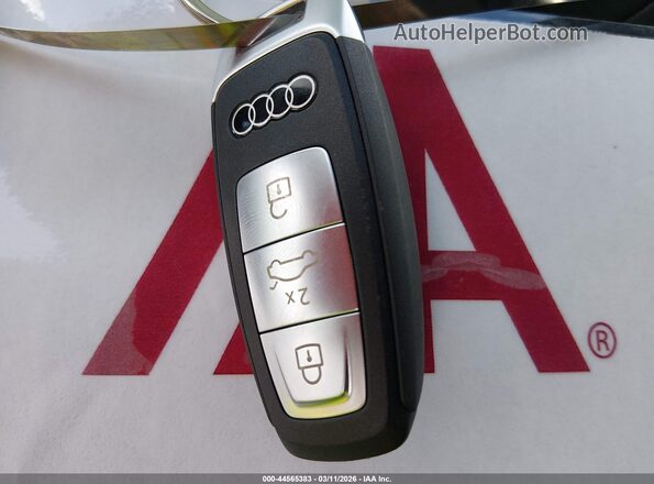 WAUGUDGYXTA050146 2026 AUDI OTHER White Առջևի վահանակի տեսք
