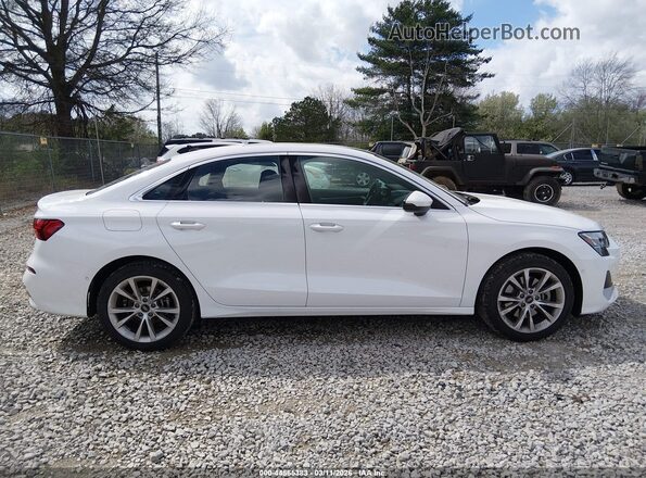 WAUGUDGYXTA050146 2026 AUDI OTHER White Սալոնի հետևի տեսք
