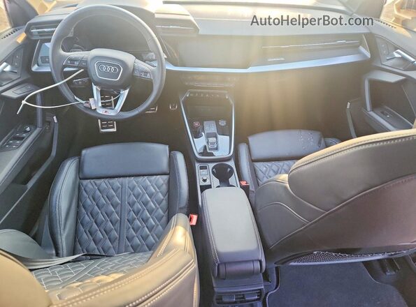 WAUH3DGY0PA028153 2023 AUDI S3 Blue Vista del salpicadero